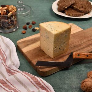 Fourme de Montbrison AOP